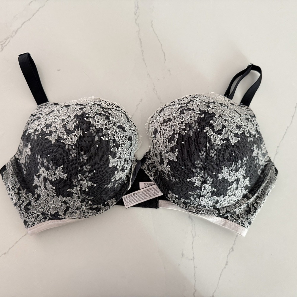 Victoria's Secret Dream Angels Pigeonnant Push Up Bra Lace Rhinestones 36DD - Picture 10 of 10